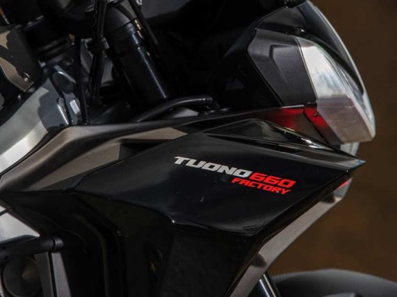 Aprilia Tuono 660 Factory Front rechts (2022)
