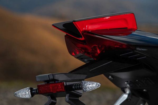 Aprilia Tuono 660 Factory Heck (2022)